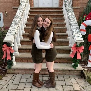 Meet your Posher, Julia